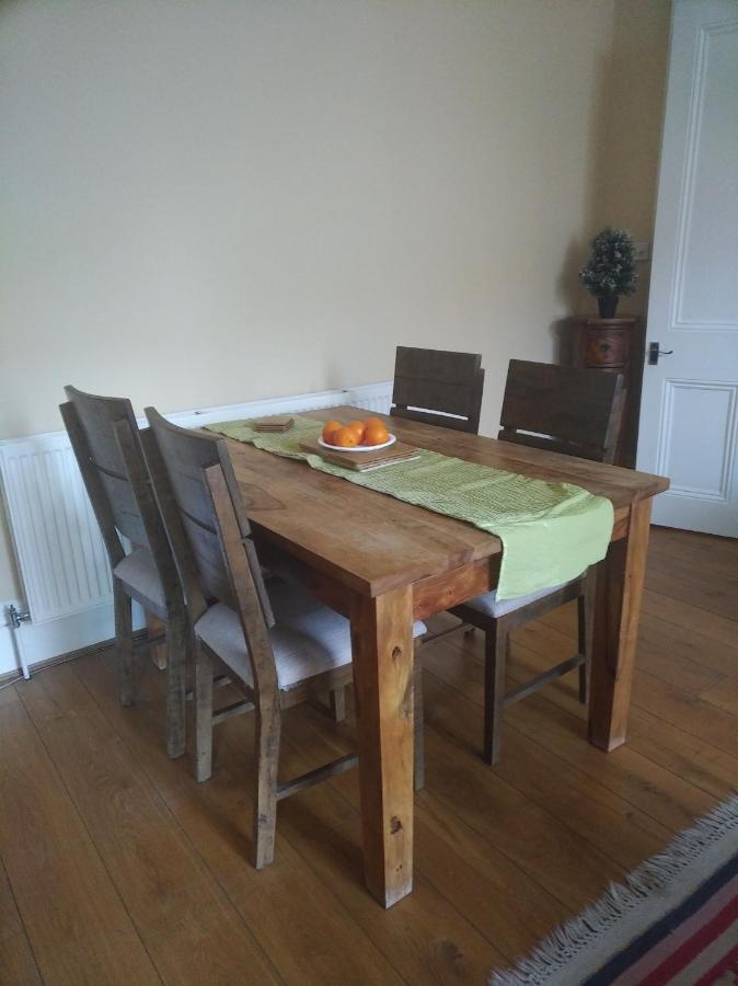 Luxury Holland Park, Sleeps 2, Free S'Fast Wifi Apartment Londra Exterior foto