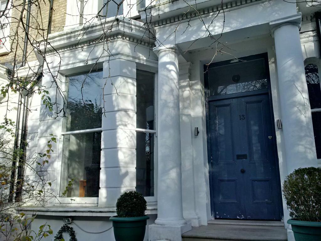 Luxury Holland Park, Sleeps 2, Free S'Fast Wifi Apartment Londra Exterior foto